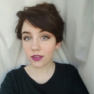 Meet your Posher, Renee