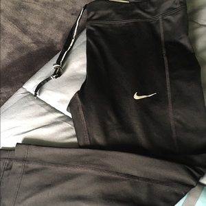 Black Nike running crops.