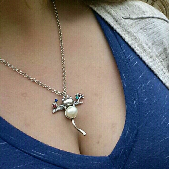 Hang on, Baby! Gem Necklace - Picture 3 of 4