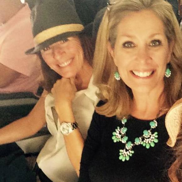 Meet your Posher, Leslie - Picture 1 of 1