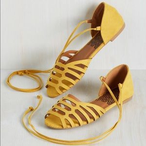 Modcloth "Laces, everyone!" Flat.