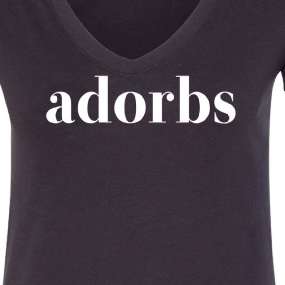 โฌ๏ธ$18LAST ONE XL Lady's Adorbs Fitted V Neck Shirt - Picture 2 of 5