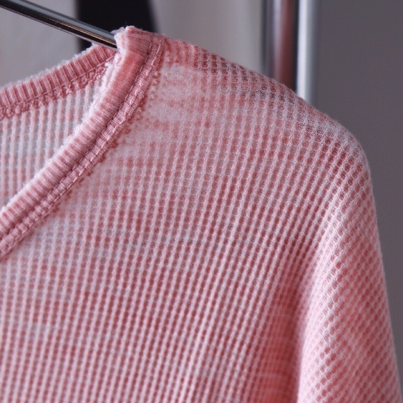 SOLD OUT Pink Split Back Top - Picture 4 of 4