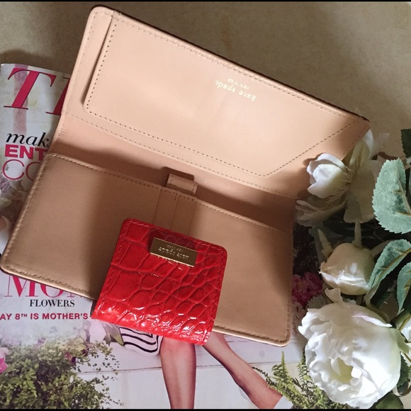 Kate Spade Wallet - Picture 3 of 4
