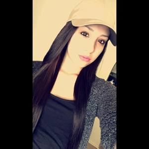 Meet your Posher, Yahaira