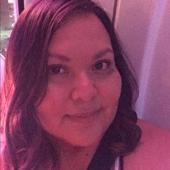 Meet your Posher, Melanie