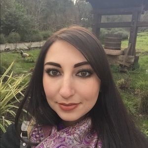 Meet your Posher, Nikki