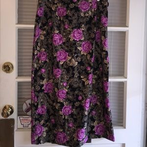 Briggs New York floral skirt