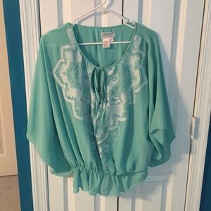 Gorgeous embroidered hippy top