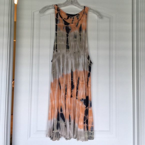 Boutique Dresses & Skirts - Super cute tie-dye beach dress