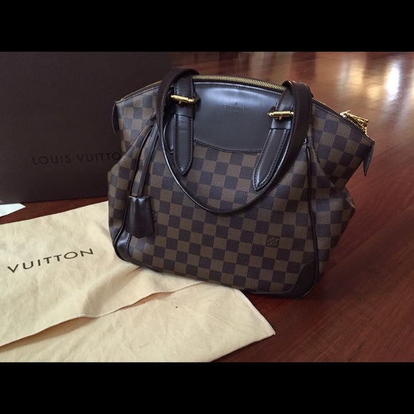 ✨Designer Bags are all 100% Authentic ✨ - Picture 2 of 4