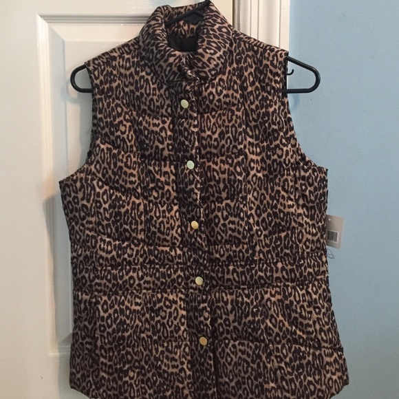 NWT Animal print puffer vest