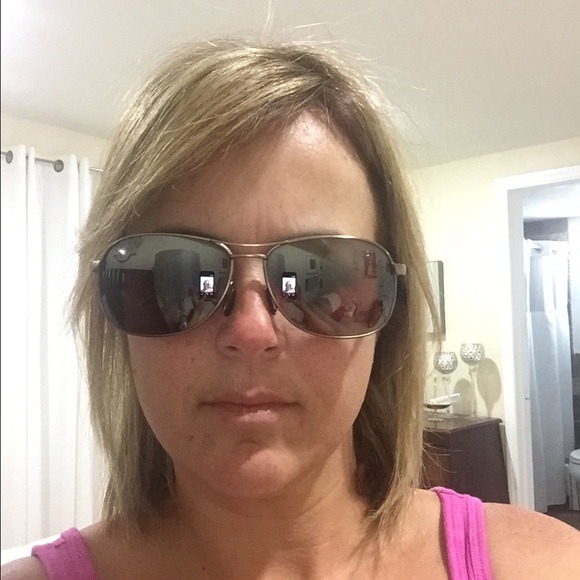 Maui sunglasses! EVERYTHING MUST GO!