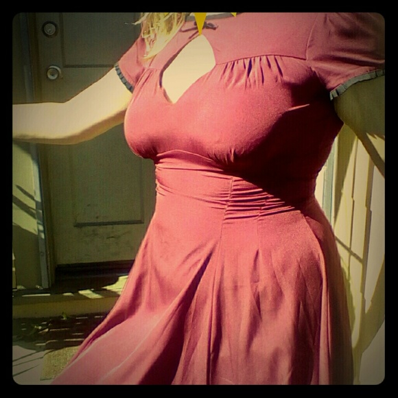 Dark red sexy dame dress