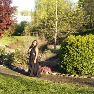 Meet your Posher, Abeni