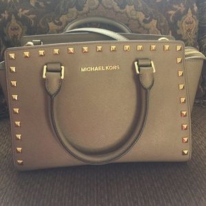 AUTHENTIC Michael Kors purse