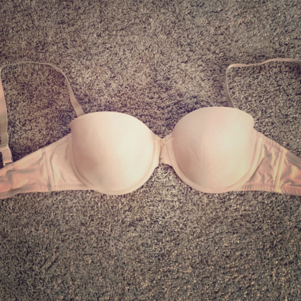 VS nude strapless padded bra with optional straps