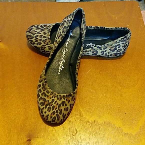 Leopard print flats