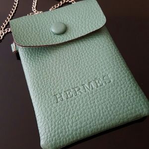 Crossbody Bag in Silver Chain