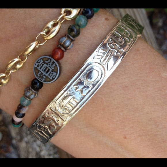 Jewelry - Vintage Mexico Sterling Silver Bangle