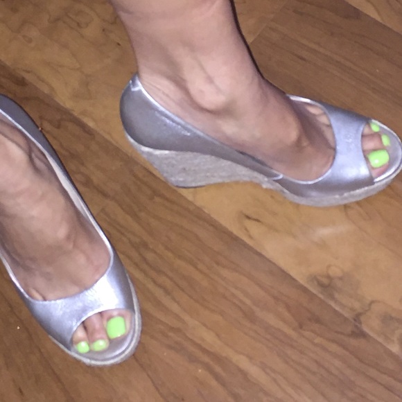 Vince Camuto Wedges