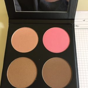 ISH - Contour Kit - brand new.