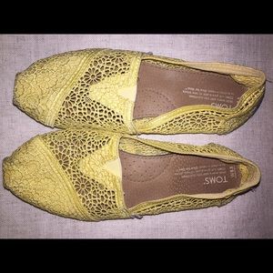 Yellow Floral cutout Toms