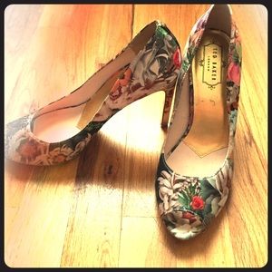 Ted Baker Pumps