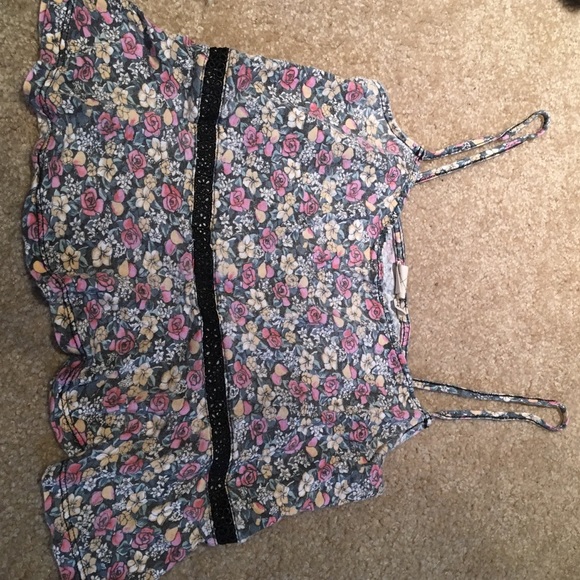Flowered crop top