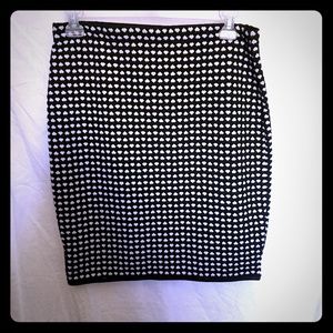Patterned heart pencil skirt