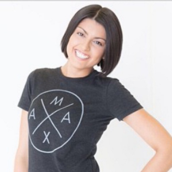 Meet your Posher, Erin - Picture 1 of 1