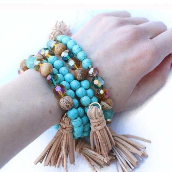 Twilight Gypsy Collective Jewelry - Hand Crafted Turquoise Stretchy Bracelet