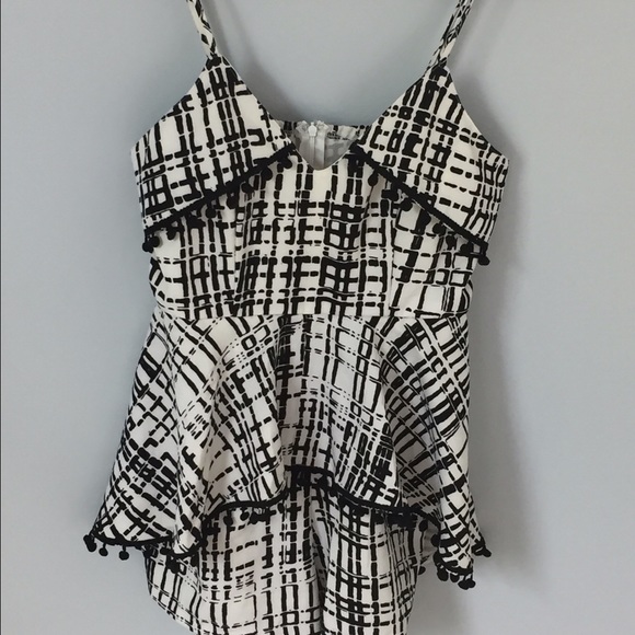 ⚫️SOLD⚫️Boutique brand romper