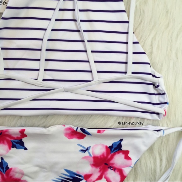 ❤️SALE❤️pink and white floral high neck bikini set - Picture 3 of 4