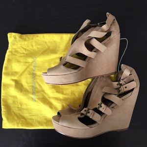 Cynthia Vincent Wedges - Barely Worn!