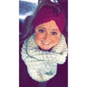 Meet your Posher, Kayla