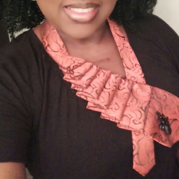 Tie necklaces