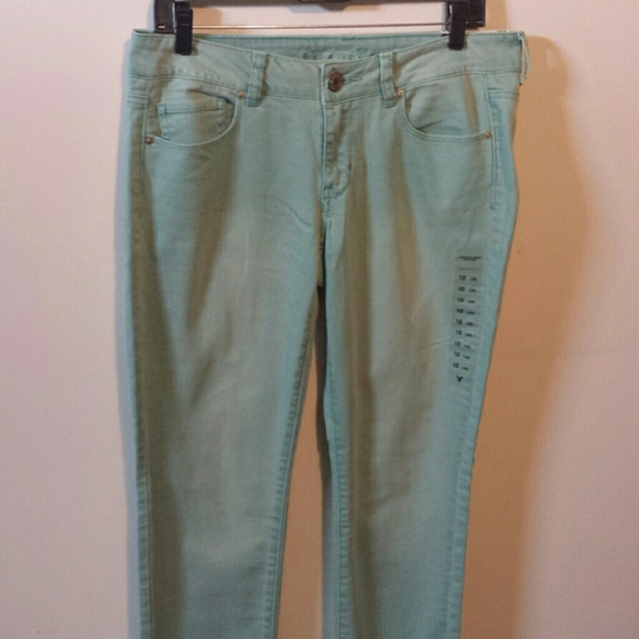 American Eagle skinny jeans