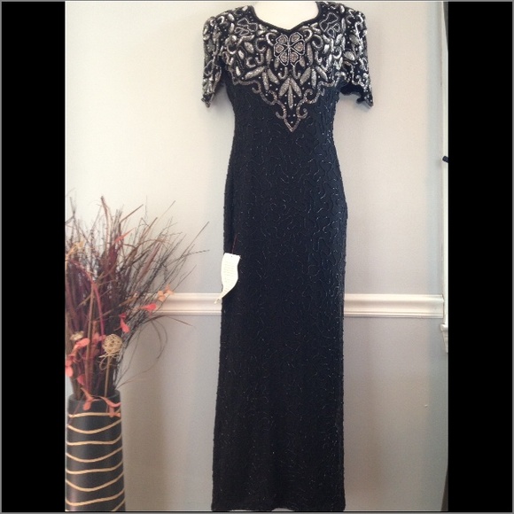 Beautiful Elegant Black Beaded Gown - Picture 2 of 4