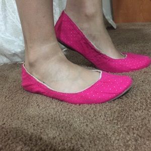 🎉SALE 🎀Pink and gold polka dot flats