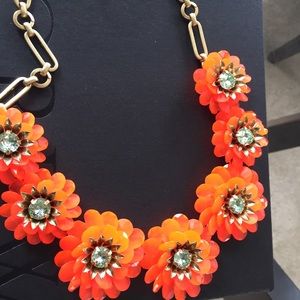 Beautiful brand new JCrew necklace.