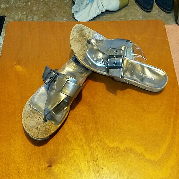 Nickle/silver thong sandals