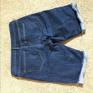 Old Navy Jean shorts size 4