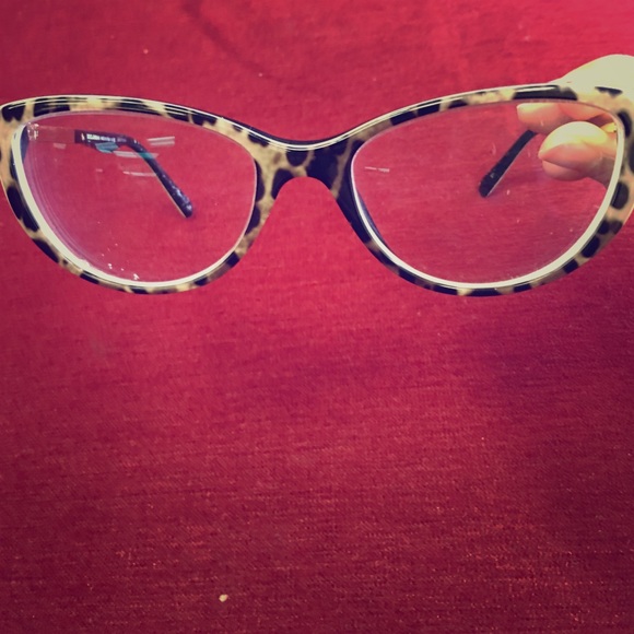 I got new glasses, so I'm selling these DG!!!