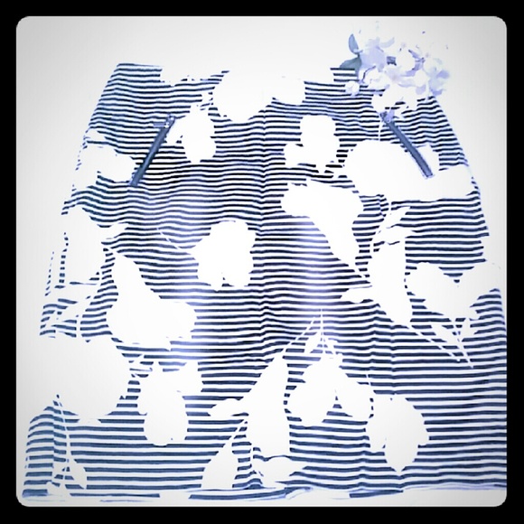 New York & Company black and white floral skirt