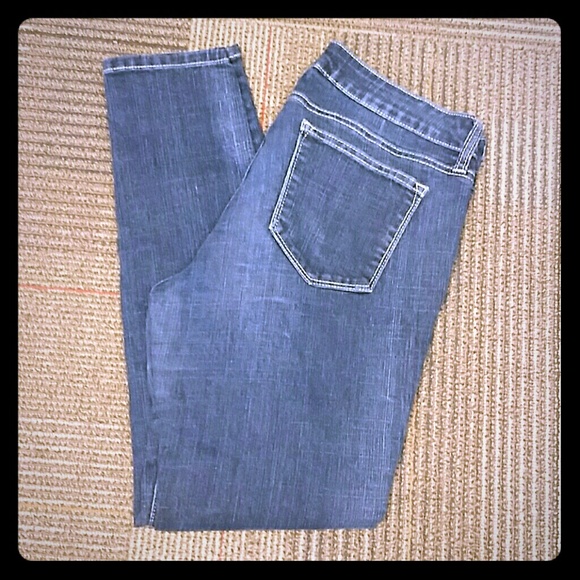 Blue Jeggings. Skinny jeans