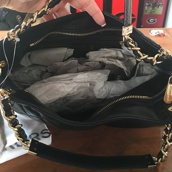 Black Michael Kors purse - Picture 2 of 4