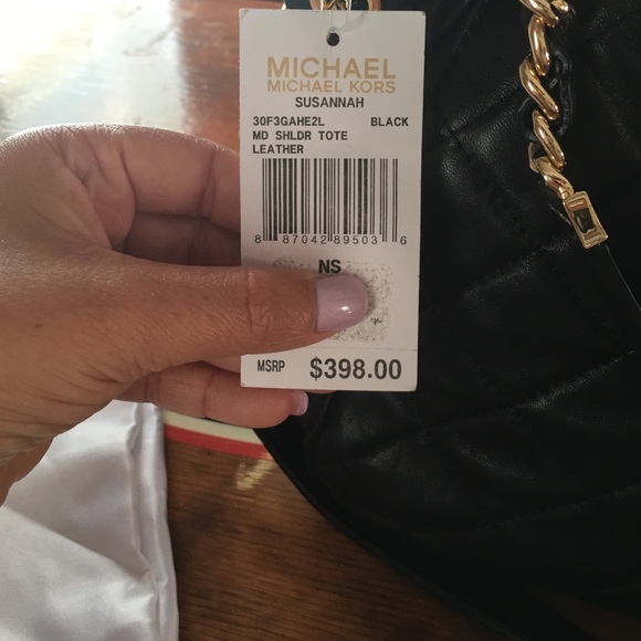 Black Michael Kors purse - Picture 4 of 4