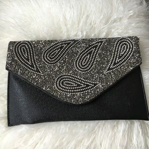 Crystal clutch