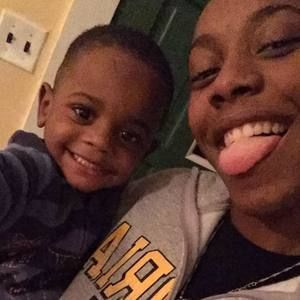 Meet your Posher, Aw'neicia